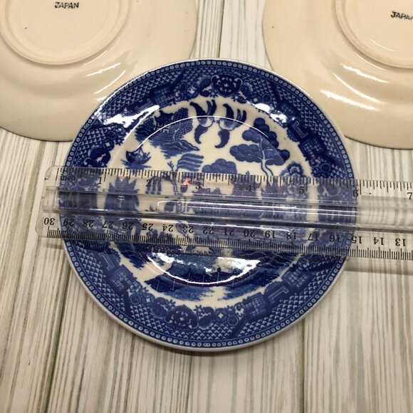 Set of 3 Blue Willow Plates - Picture 4 of 5